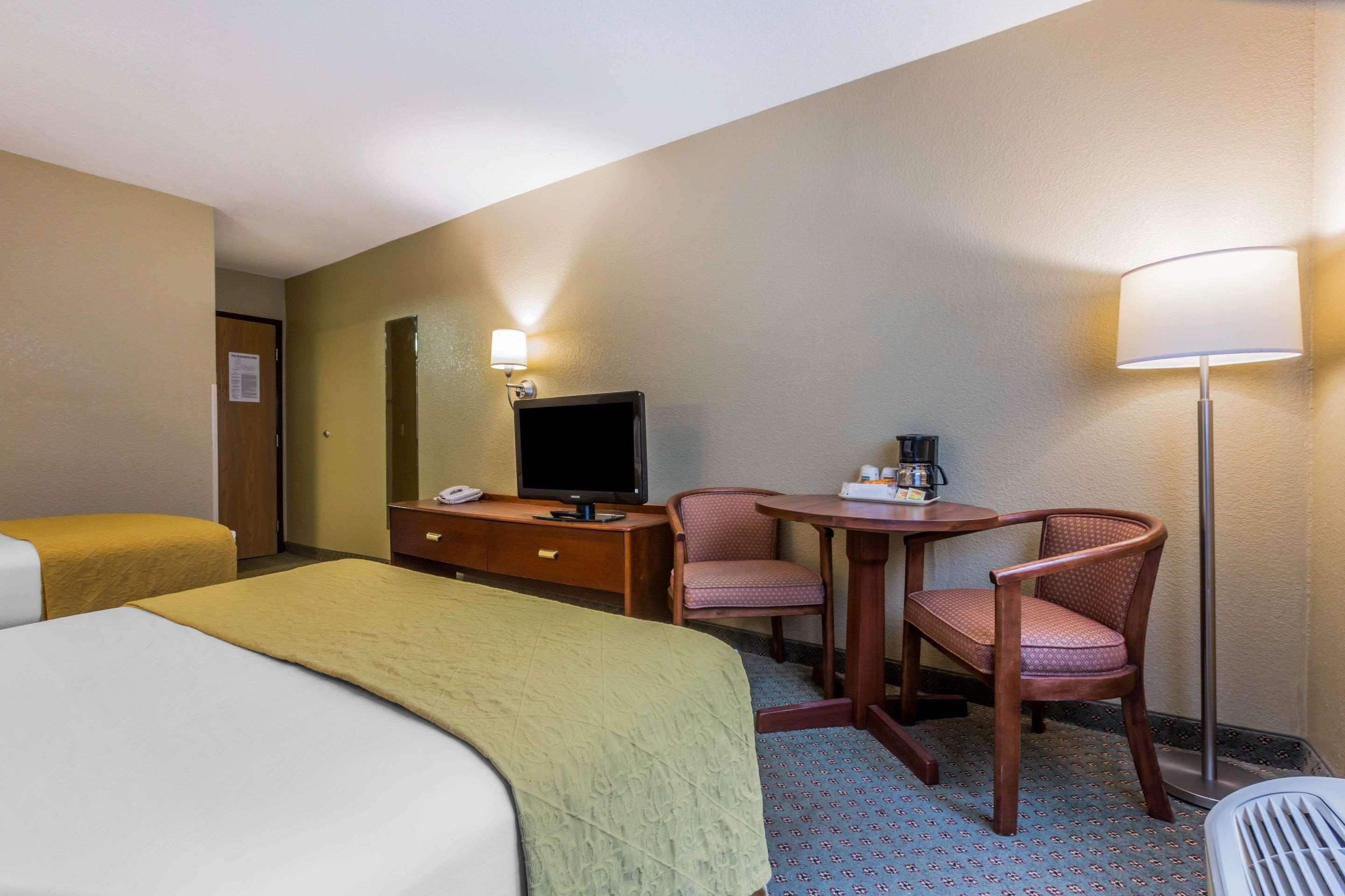 Quality Inn Hyde Park - Poughkeepsie North Zewnętrze zdjęcie